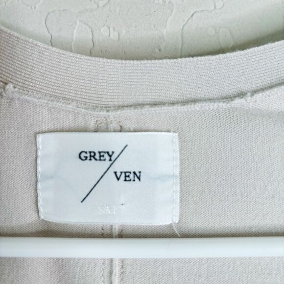 Grey Ven Graham Ribbed Top - Picture 2 of 4